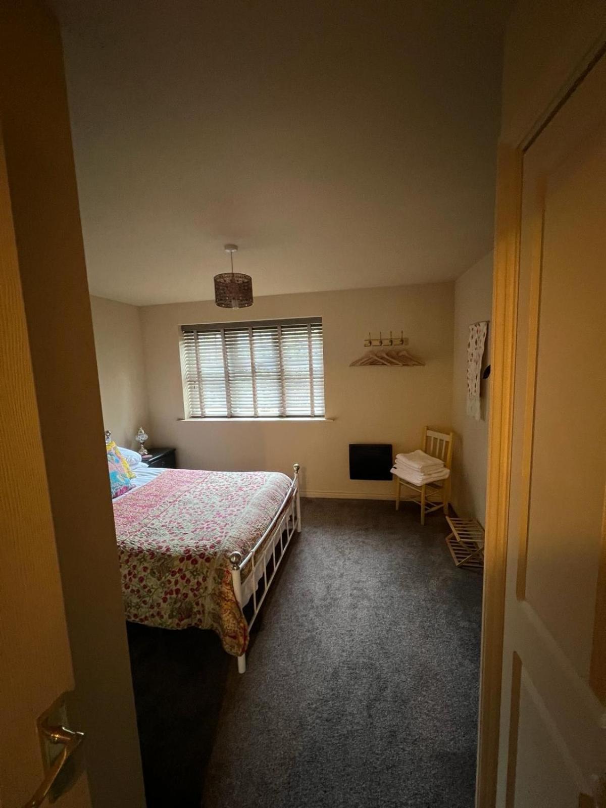 The Shambles By Spires Accommodation A Boho Styled Place To Stay Just 3 Miles From Birches Valley Visitors Centre Cannock Chase รูจลีย์ ภายนอก รูปภาพ